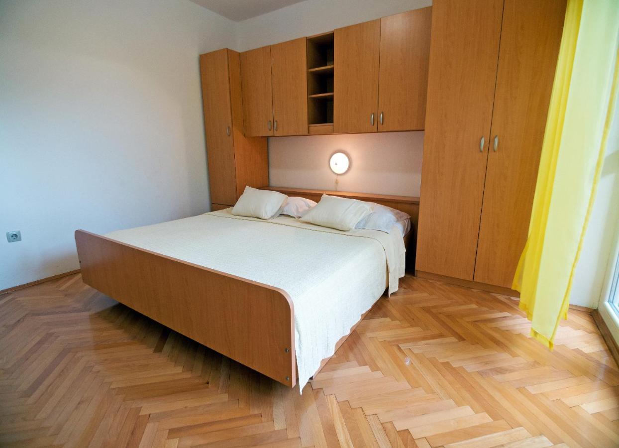 Apartments Bene Banjol Esterno foto